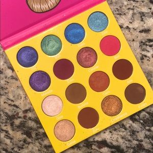 Juvias place mini masquerade palette